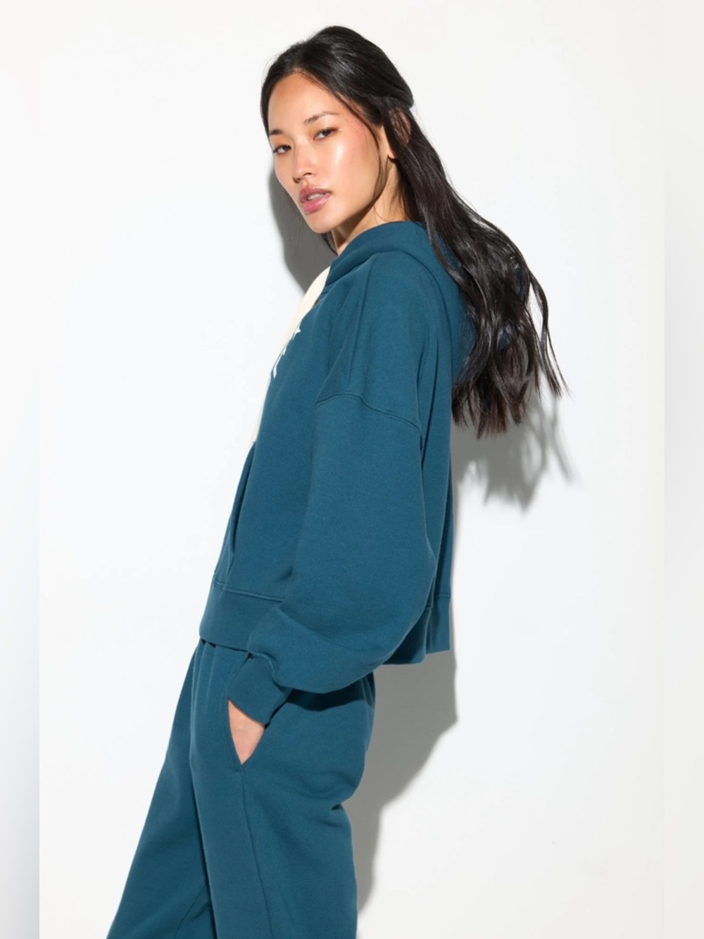 🧘♀️NWT Spiritual Gangster Balance Olsen Cropped Hoodie 888 Large - Picture 3 of 10